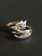 Gouden oorbellen met steentjes, Sieraden, Tassen en Uiterlijk, Oorbellen, Hangers, Verzenden, Zo goed als nieuw, Met edelsteen
