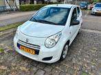 Suzuki Alto 1.0 comfort 2012 Wit metalic, Auto's, Voorwielaandrijving, 200 kg, 4 stoelen, Origineel Nederlands