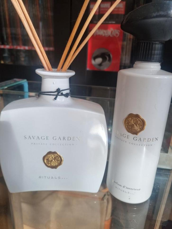 Rituals Savage Garden Set: Geurstokjes & Spuitfles, Huis en Inrichting, Woonaccessoires | Overige, Zo goed als nieuw, Ophalen of Verzenden