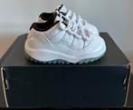 Jordan 11 Low White Legend Blue 21, Schoentjes, Jongetje of Meisje, Ophalen of Verzenden, Zo goed als nieuw