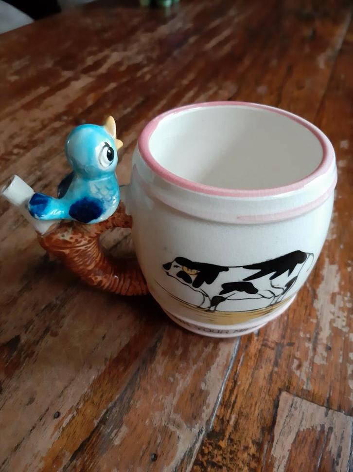 Antieke melkbeker  met fluitje en vogel., Antiek en Kunst, Antiek | Keramiek en Aardewerk, Ophalen of Verzenden