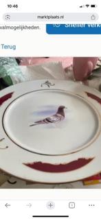 2xantiek bord met duif afbeelding porselein, Ophalen of Verzenden