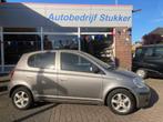 Toyota YARIS 1.3 VVT-i Linia Sol Automaat 5D Airco Trekhaak, Gebruikt, 4 cilinders, 400 kg, Bedrijf