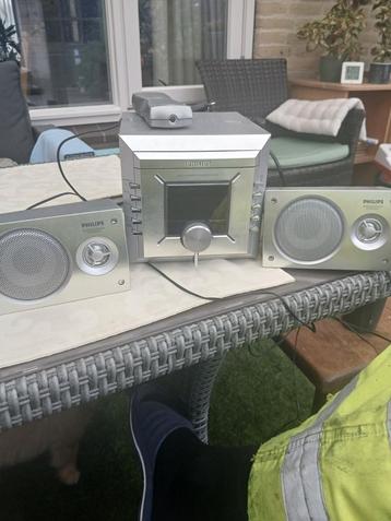 Philips Microset met Speakers beschikbaar voor biedingen