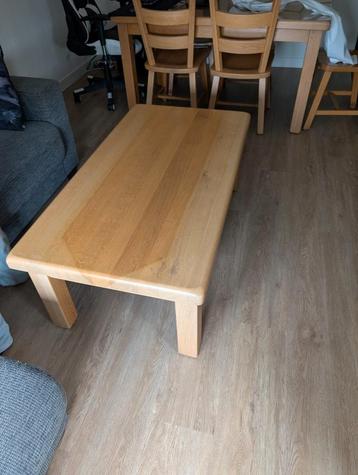 Salontafel + mini Salontafeltjes erbij. beschikbaar voor biedingen