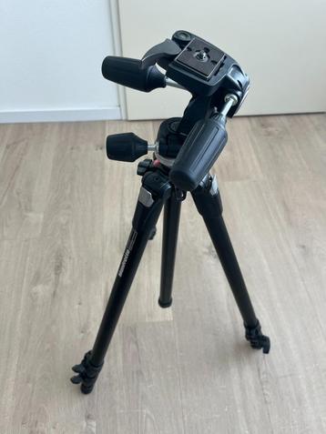 Manfrotto 055XDB statief + 804RC2 kop drieweg  beschikbaar voor biedingen