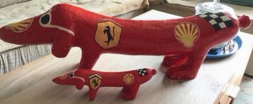 Zeldzame Vintage Ferrari Honden Reclame Items beschikbaar voor biedingen