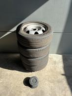 Volkswagen t5 t6 17inch stalen velgen met doppen, Ophalen, Banden en Velgen, 17 inch, 235 mm
