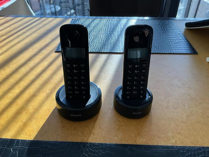 Philips D1602B/01 - Zo goed als nieuw!, Telecommunicatie, Vaste telefoons | Handsets en Draadloos, Zo goed als nieuw, 2 handsets