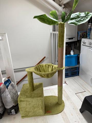 Nieuwe krabpaal voor kittens of kleinere katten beschikbaar voor biedingen