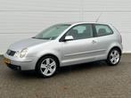Volkswagen Polo1.2 47KW 2002 /sportvelgen/cruisecontrol, Auto's, 64 pk, 1198 cc, Origineel Nederlands, Handgeschakeld