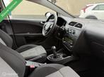 Seat Leon 1.2 TSI Good Stuff Airco NL Auto Cruise Nwe Apk, Voorwielaandrijving, Euro 5, Stof, Gebruikt