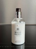 Molton brown suede orris body lotion 300ml zit nog 260ml in, Sieraden, Tassen en Uiterlijk, Uiterlijk | Lichaamsverzorging, Ophalen of Verzenden