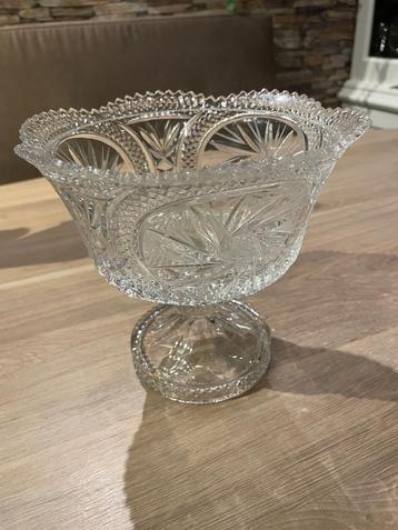 Kristal glas serveerschaal beschikbaar voor biedingen