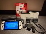 Nintendo Switch OLED met accessoires, Spelcomputers en Games, Spelcomputers | Nintendo Switch, Switch OLED, Met 2 controllers