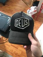 deus petje, Ophalen, Zo goed als nieuw, One size fits all