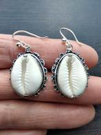 cowrie schelp oorbellen, Hangers, Verzenden, Wit, Nieuw