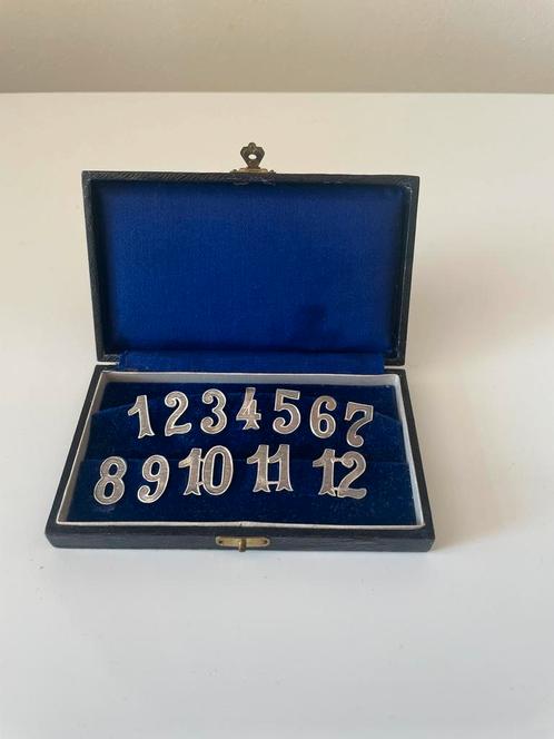 Verzilverde glazen cijfers, tafelcijfers. 1 t.m. 12, Antiek en Kunst, Antiek | Goud en Zilver, Ophalen of Verzenden