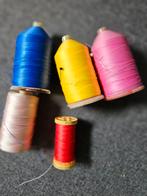 Zolderopruiming klossen knoopsgat/ quiltgaren, Ophalen of Verzenden, Gebruikt, Borduurgaren of Zijde