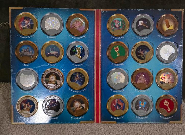 Efteling Symbolica Album Compleet, Verzamelen, Efteling, Zo goed als nieuw, Overige typen, Ophalen of Verzenden