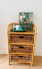 Vintage rotan ladekastje, Huis en Inrichting, Ophalen, Minder dan 50 cm, Zo goed als nieuw, 3 of 4 laden