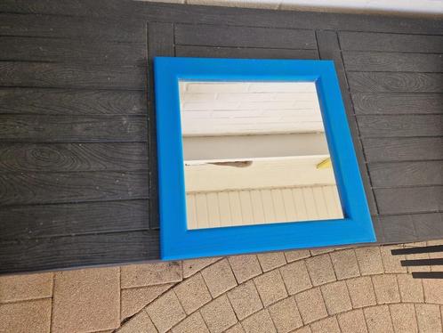 Spiegeltje, spiegeltje aan de wand..., Huis en Inrichting, Woonaccessoires | Spiegels, Zo goed als nieuw, Minder dan 50 cm, Minder dan 100 cm
