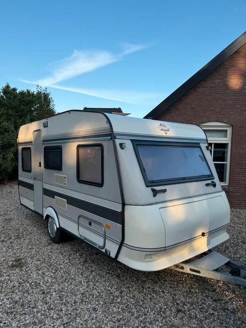 Zeer mooie Hobby Classic 430 uit 1991 1e eigenaar!, Caravans en Kamperen, Caravans, Particulier, tot en met 4, 750 - 1000 kg, Treinzit