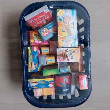 Nieuw (in plastic): Playtive mandje met mini boodschappen beschikbaar voor biedingen