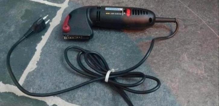 Dremel 6000 Contour Schuurmachine, zgan!, Doe-het-zelf en Verbouw, Gereedschap | Schuurmachines, Zo goed als nieuw, Vlakschuurmachine