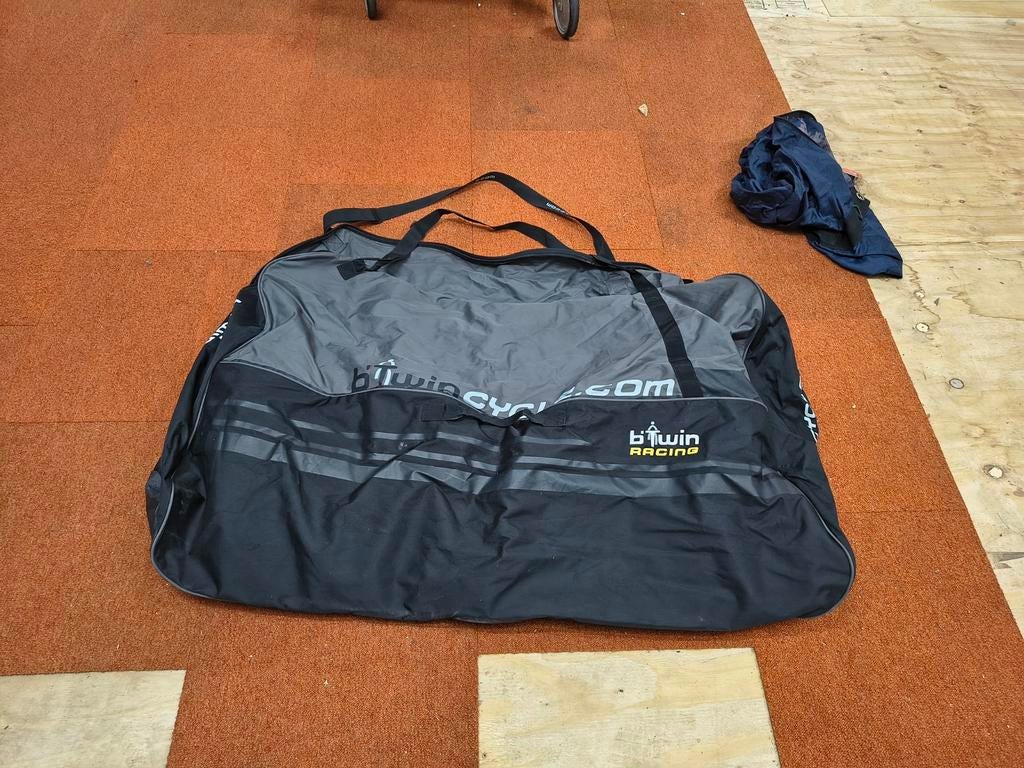 Racefietstas / Reistas voor Racefiets, Fietsen en Brommers, Fietsaccessoires | Fietstassen, Ophalen of Verzenden, Gebruikt, B'Twin