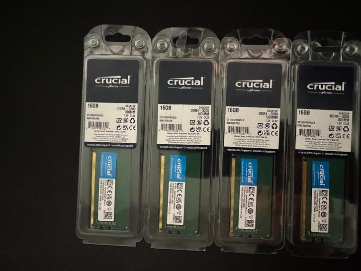4x Crucial DDR4 16GB 3200Mhz (64GB totaal), Computers en Software, RAM geheugen, Zo goed als nieuw, Desktop, 16 GB, DDR4, Ophalen of Verzenden