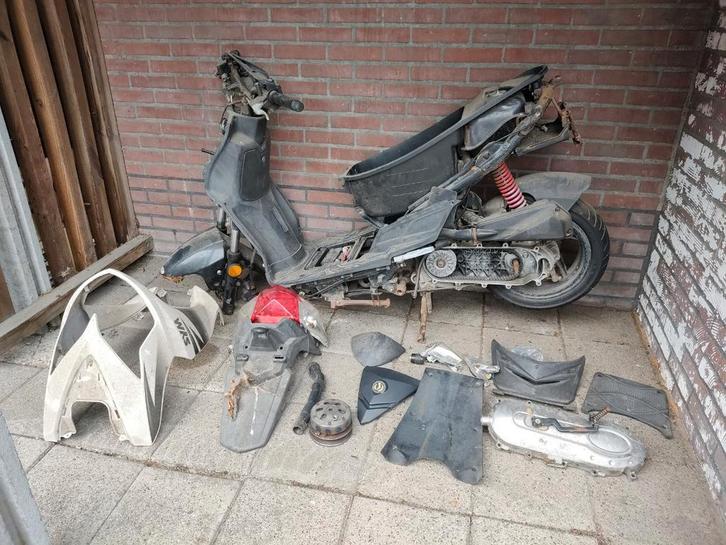 Sym Jet 4 Scooter Brommer Snor opknapper Onderdelen, Fietsen en Brommers, Scooters | SYM, Gebruikt, Overige modellen, Benzine