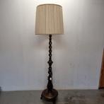 Oude houten lamp met 2 fittingen - Opknapper, Huis en Inrichting, Lampen | Vloerlampen, Ophalen, Hout, Gebruikt, Klassiek
