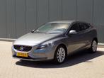 Volvo V40 1.5 T3 Nordic+ Automaat Nw Apk, Auto's, 65 €/maand, Euro 6, 4 cilinders, 700 kg