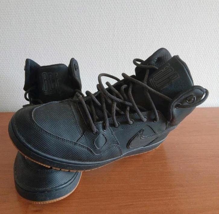 Zwarte basketball vrijetijds schoen sneakers mt 45.5 11.5, Kleding | Heren, Schoenen, Sneakers of Gympen, Zwart, Ophalen of Verzenden