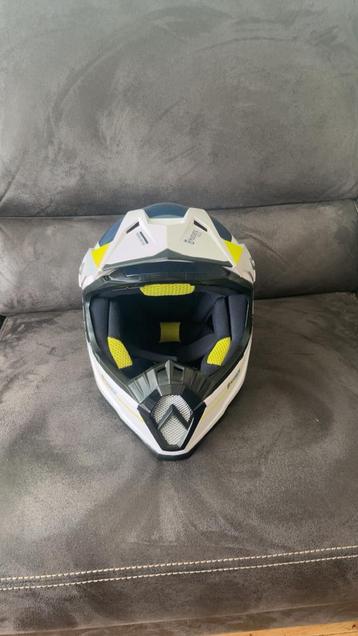 Husqvarna crosshelm maat L beschikbaar voor biedingen