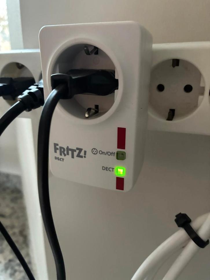 Fritz! Dect stopcontact timers (4x) en kleurenlamp, Hobby en Vrije tijd, Elektronica-componenten, Zo goed als nieuw, Ophalen of Verzenden