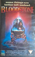 Blood Stone - VHS - Full Moon Video #9413, Cd's en Dvd's, VHS | Film, Vanaf 16 jaar, Ophalen of Verzenden, Zo goed als nieuw, Actie en Avontuur