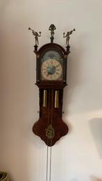 Antieke Friese klok, Ophalen