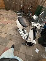 Vespa S, Fietsen en Brommers, Scooters | Vespa, Ophalen of Verzenden, Zo goed als nieuw, Benzine