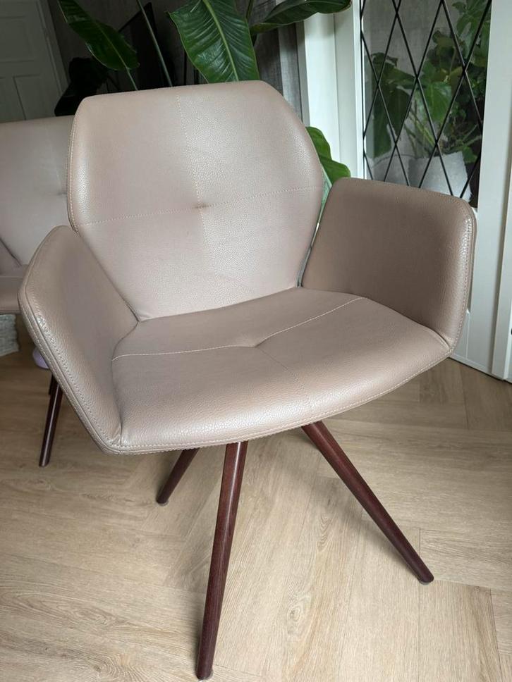 6 Mobitec Moods Stoelen - Licht Taupe Kunstleder, Antiek en Kunst, Antiek | Meubels | Stoelen en Banken, Ophalen
