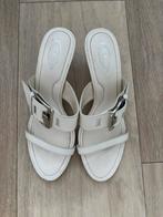 Tod’s crèmekleurig sandaaltjes mt 40, Wit, Zo goed als nieuw, Tod’s, Sandalen of Muiltjes