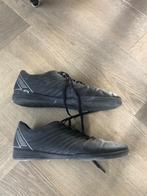 zaalschoenen, Sport en Fitness, Ophalen, Gebruikt, Maat XS of kleiner, Schoenen