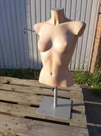 Buste dame 90 cm demontabel etalage pop dame € 30,00, Ophalen