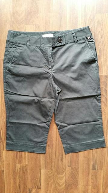 Burberry korte broek blauw beschikbaar voor biedingen