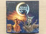 Blue Moon - Fantasy-duel met prachtige speelkaarten, Een of twee spelers, Ophalen of Verzenden, Zo goed als nieuw, 999  Games
