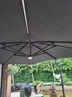 Grote parasol, Ophalen, Zo goed als nieuw, Zweefparasol