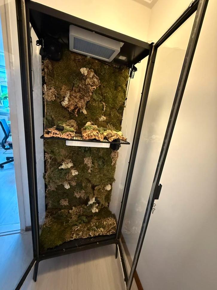 Greenhouse cabin Ikea, Huis en Inrichting, Kasten | Vitrinekasten, Gebruikt, 150 tot 200 cm, 50 tot 100 cm, 25 tot 50 cm, Met deur(en)