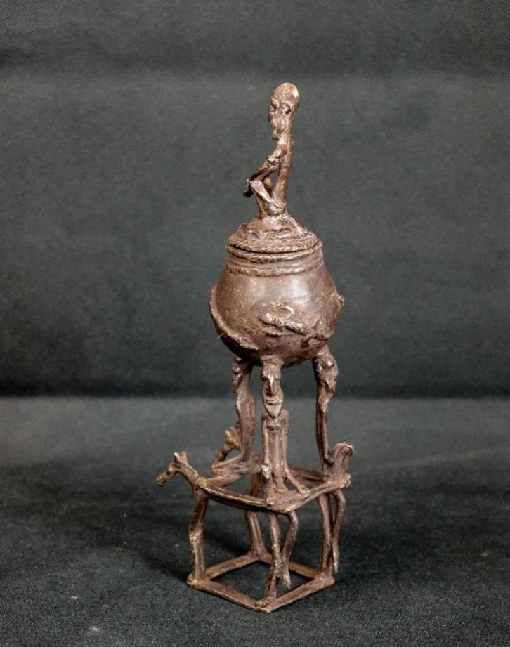 rituele wasbronze beker van het Dogon-volk, Antiek en Kunst, Kunst | Niet-Westerse kunst, Ophalen of Verzenden