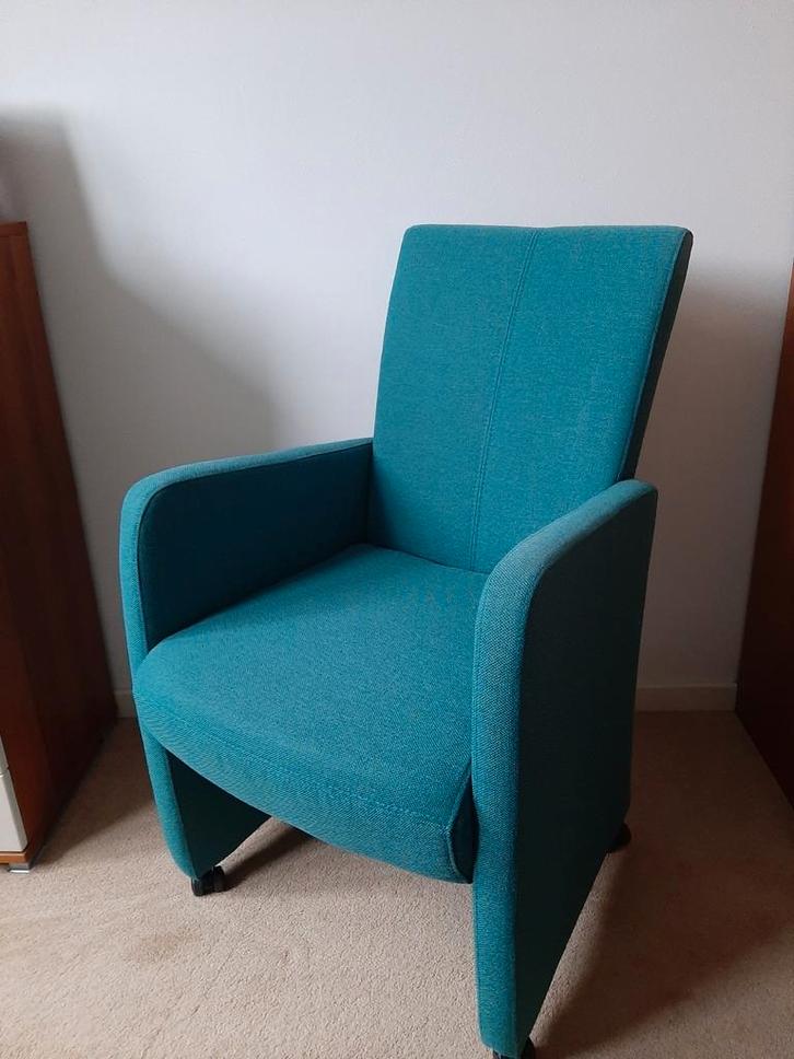 Eetkamerstoel riva, goossens, fauteuil, stoel, turquoise, Huis en Inrichting, Stoelen, Zo goed als nieuw, Eén, Stof, Ophalen